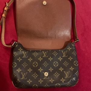 Louis Vuitton vintage shoulder bag